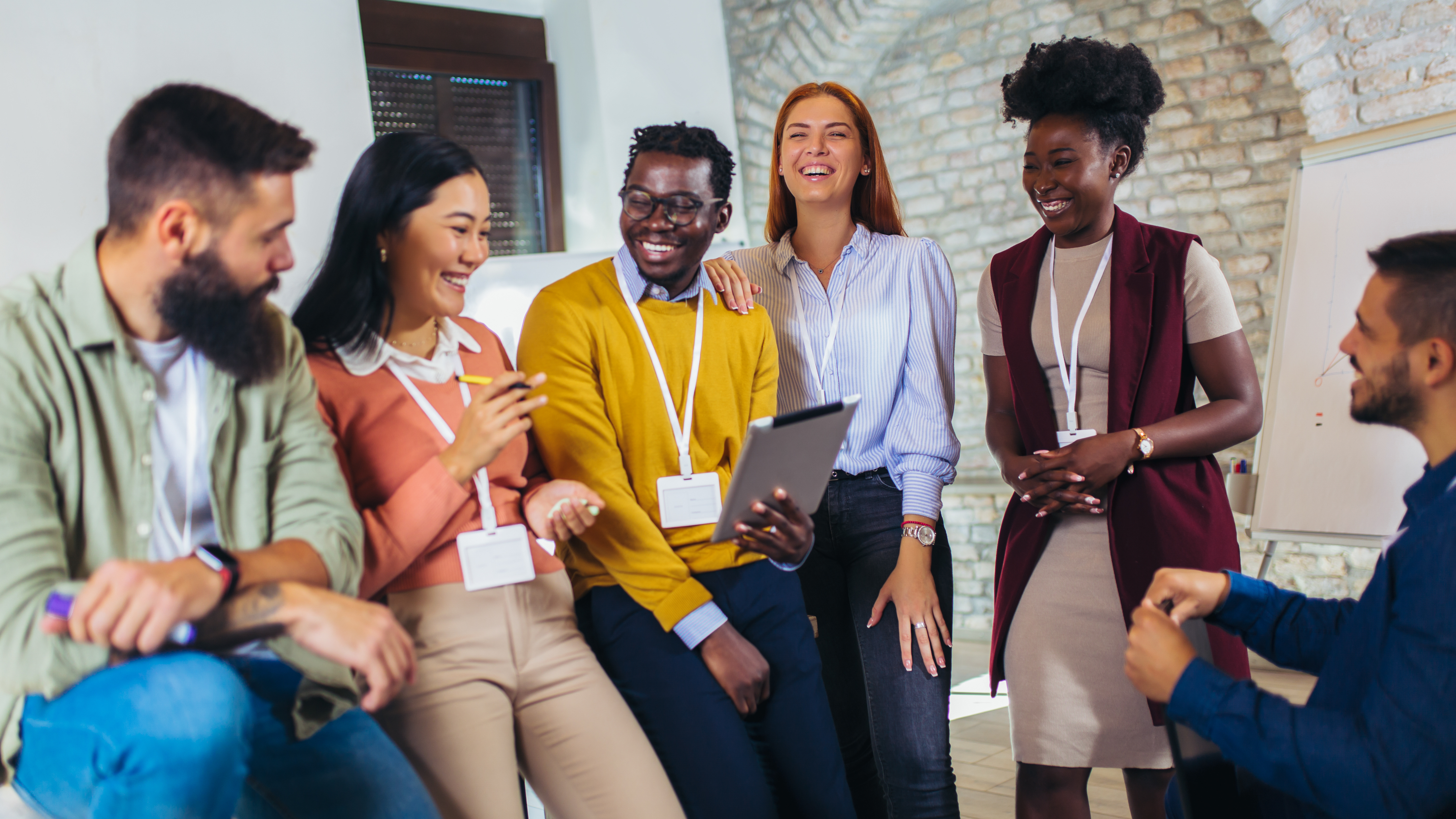 The Power of Team Building: How It Boosts Morale and Productivity in the Workplace